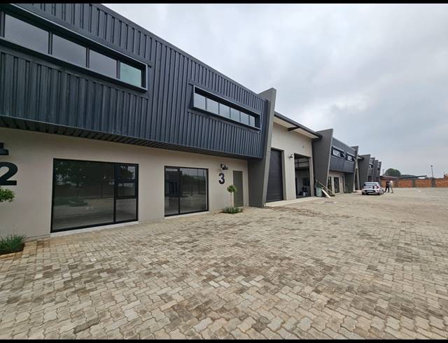 279M² FACTORY TO LET IN ANDERBOLT